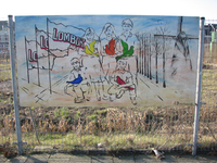 828513 Afbeelding van een beschilderd paneel bij het bouwterrein op de Kop van Lombok aan het Westplein te Utrecht. De ...